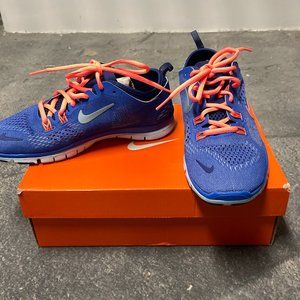 Nike Free 5.0 TR Fit 4 sneakers, BRAND NEW, size 6